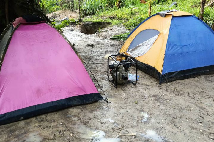 Campement lors d’une mission de terrain